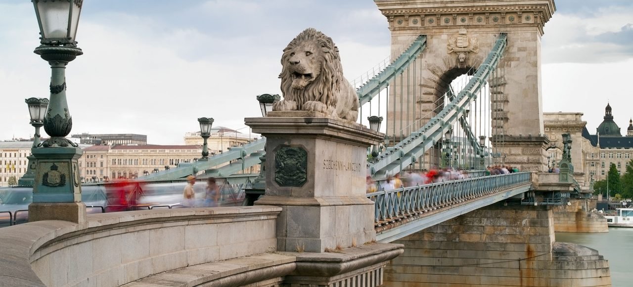Budapest Private City Tour Chain Bridge