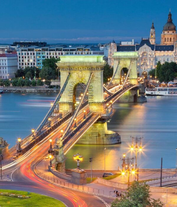 Full Day Private Tour at Budapest and Szentendre with lunch