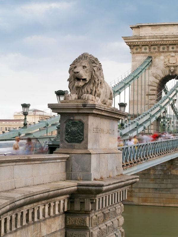 Budapest Private City Tour Chain Bridge