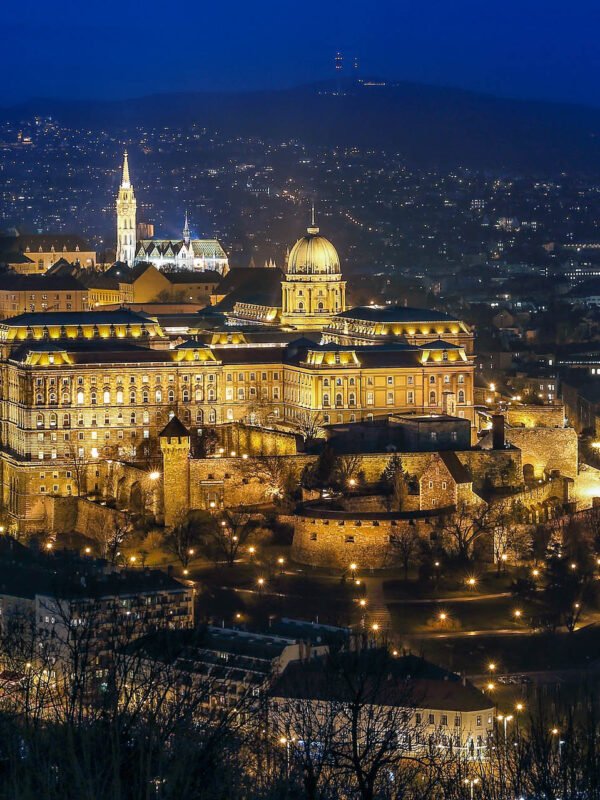 2-Hour Private Night Tour of Budapest