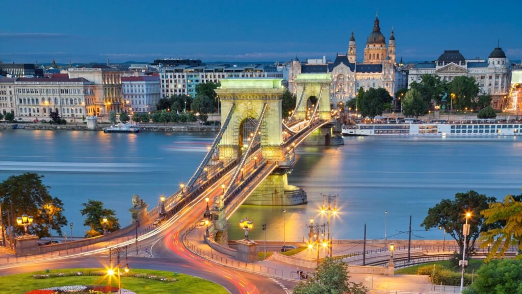 Full Day Private Tour at Budapest and Szentendre with lunch