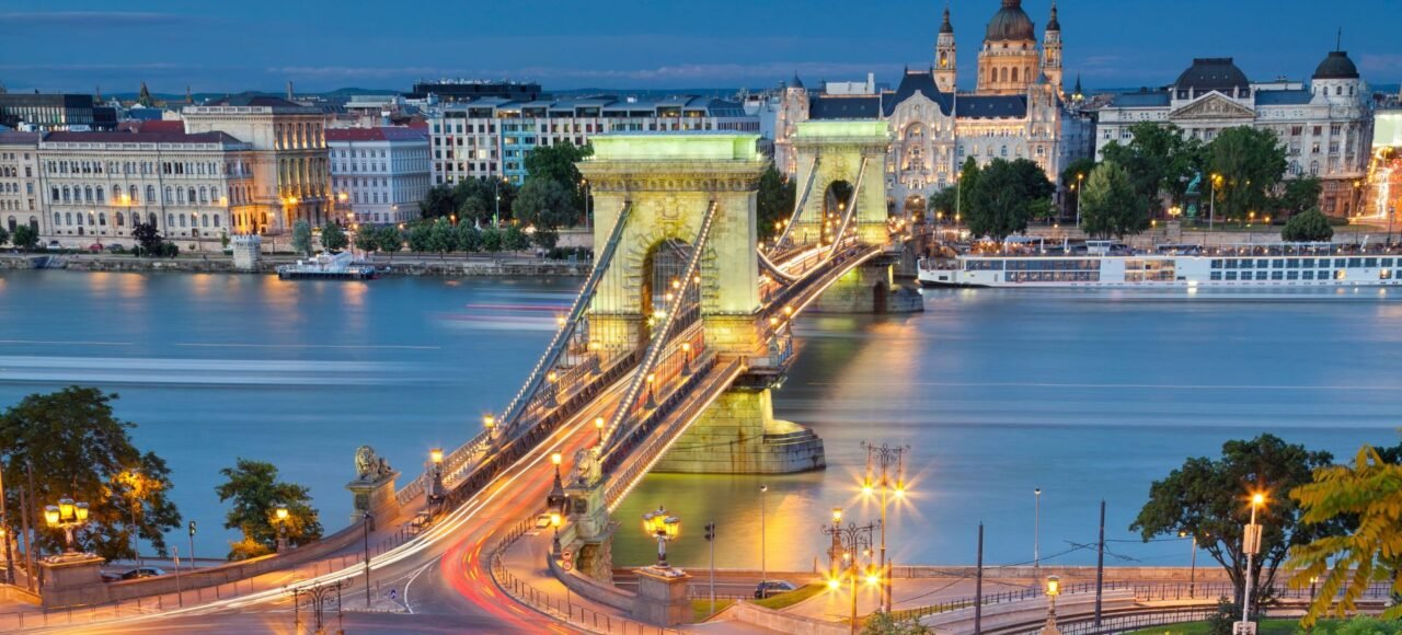 Full Day Private Tour at Budapest and Szentendre with lunch